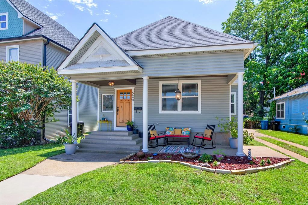 506 W Woodard Street, Denison