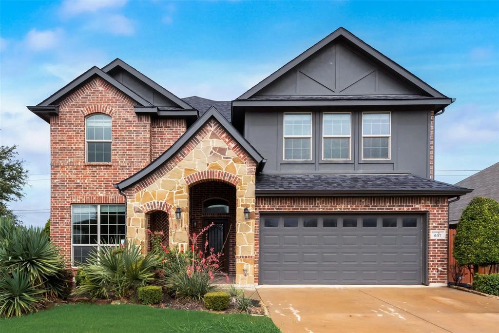 937 Lost Heather Drive, Saginaw