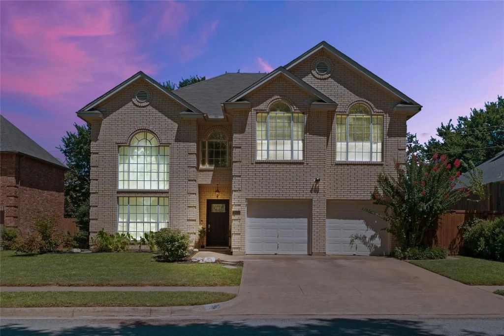 3932 Cedar Ridge Drive, Bedford