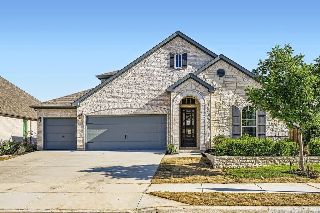 17204 Clover Drive, Celina