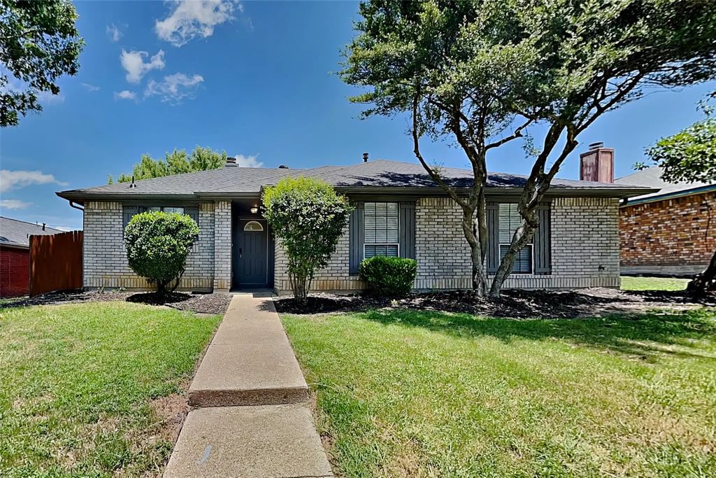 7809 Meadowlark Lane, Rowlett