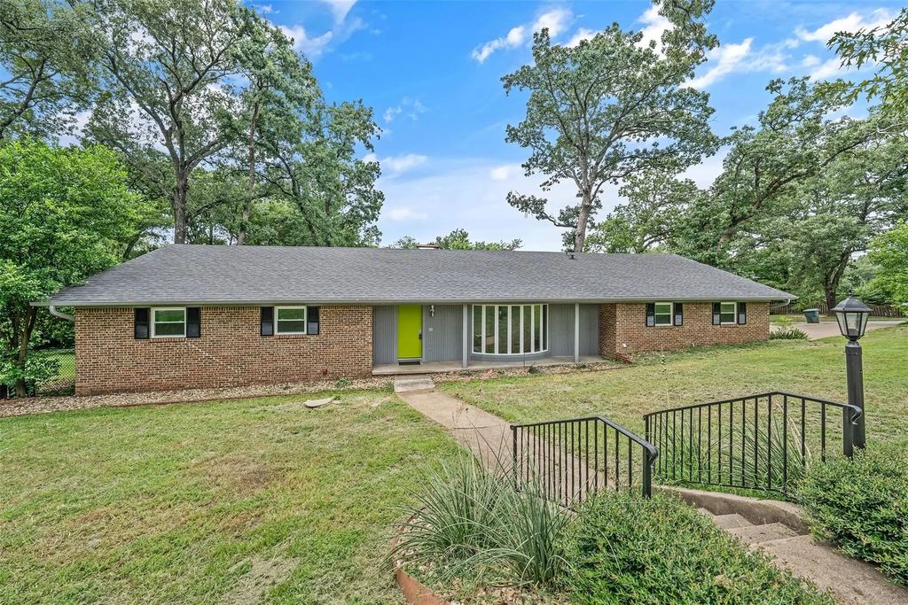 905 E Watkins, Tyler