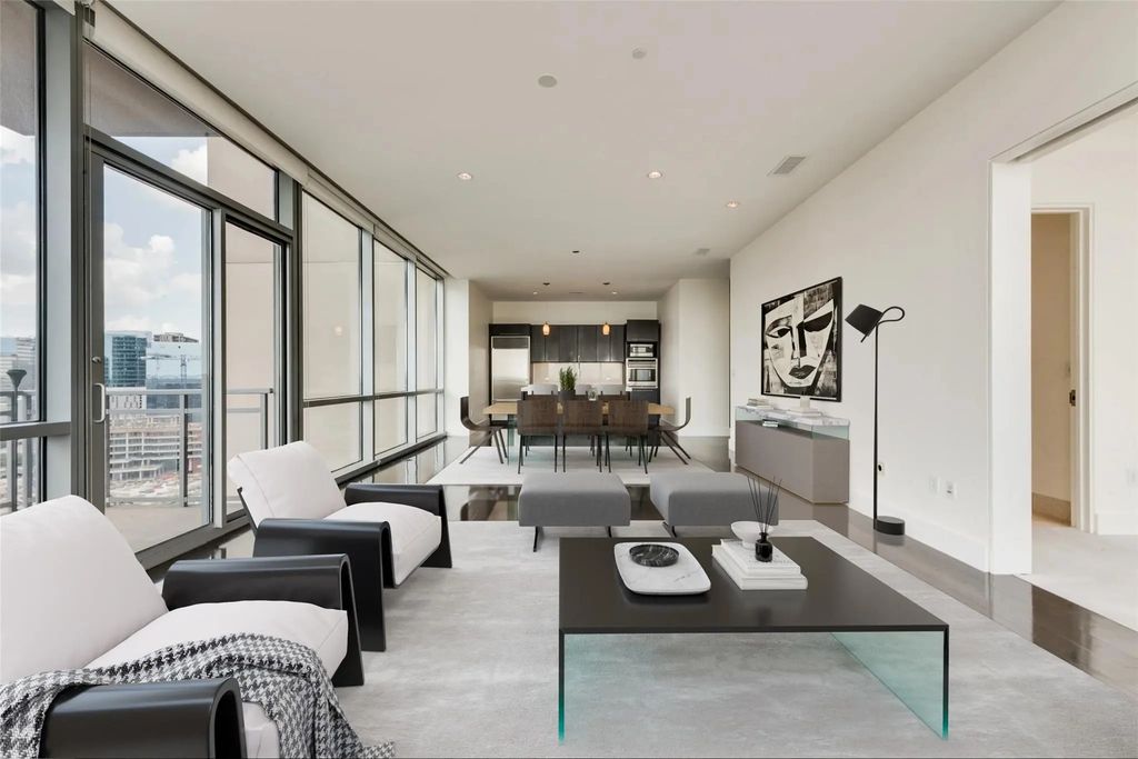 2200 Victory Avenue 1807, Dallas