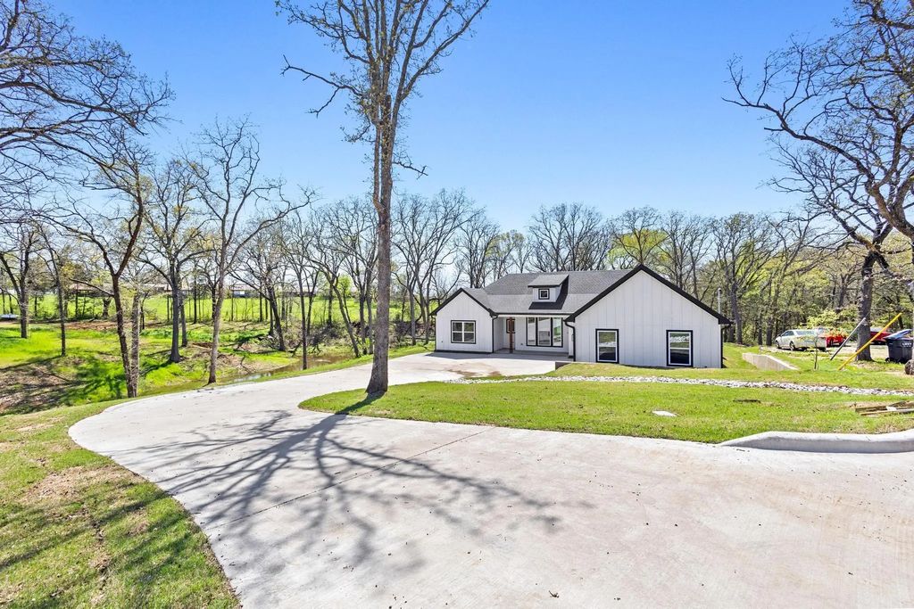 248 Karen Drive, Denison