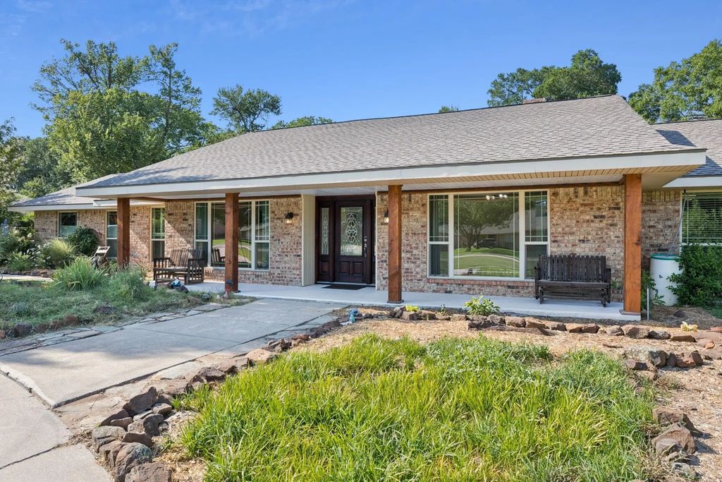 179 Moonlight Drive, Murphy
