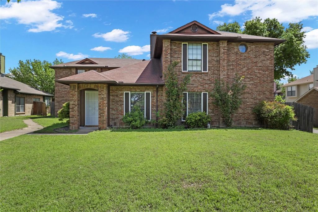 1206 Bittersweet Cove, DeSoto