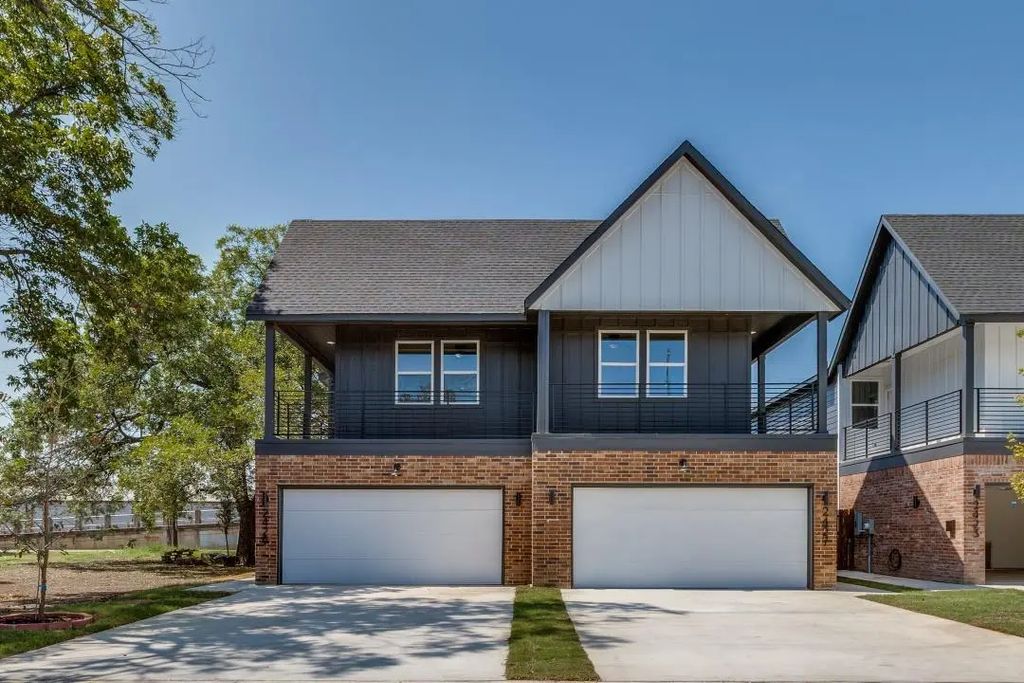 2427 Merlin Street, Dallas