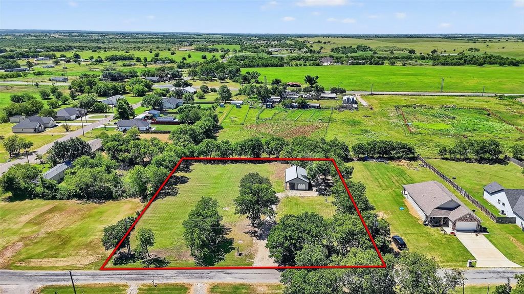 4612 Elementary Drive, Southmayd