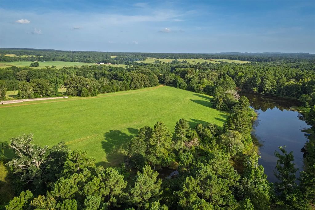 205 County Road 2301, Rusk