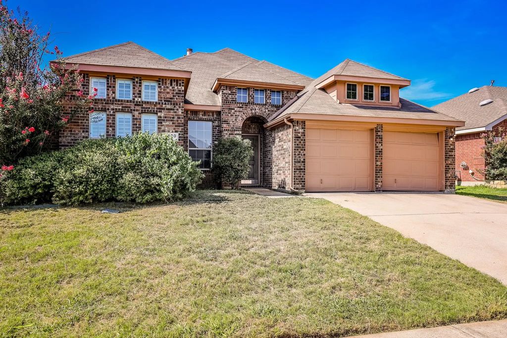 1420 Pheasant Run Trail 1, Fort Worth