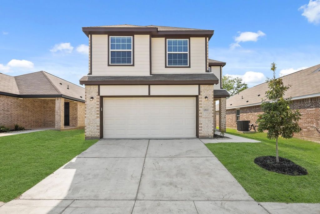 1511 Romans Road, Ennis