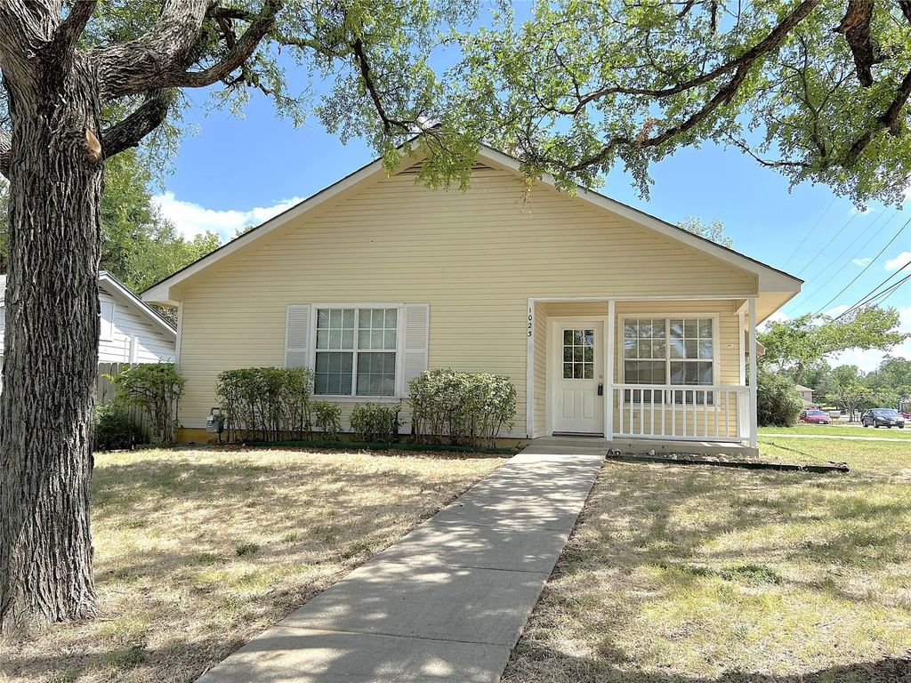 1023 Fannin Street, Denton