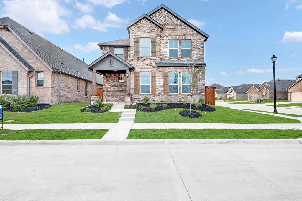 1000 Western Hills Drive, Crowley