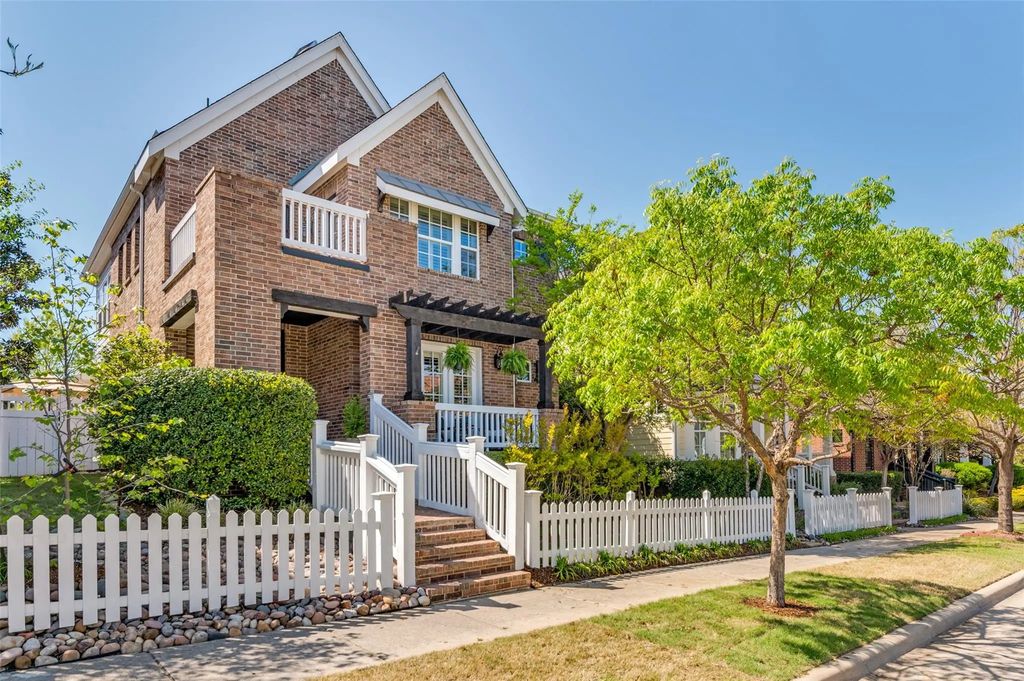 2305 Pearl Street, McKinney