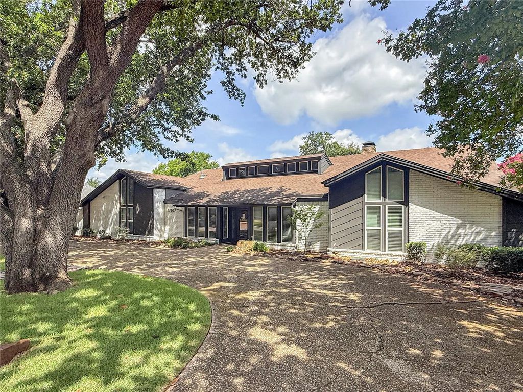 17207 Graystone Drive, Dallas