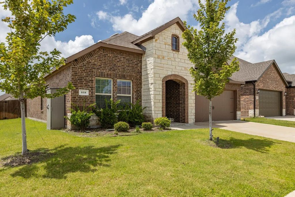 535 Overlook Drive, Royse City