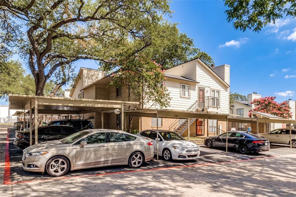 6646 E Lovers Lane 203, Dallas