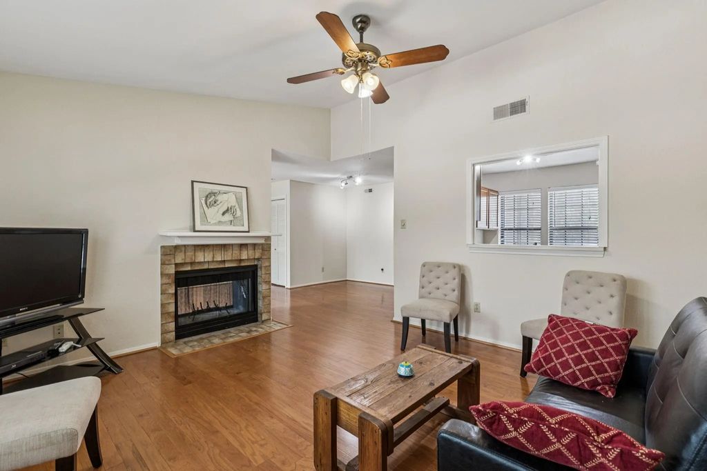 4748 Old Bent Tree Lane 2102, Dallas