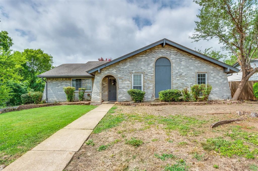 1729 Blossom Trail, Plano