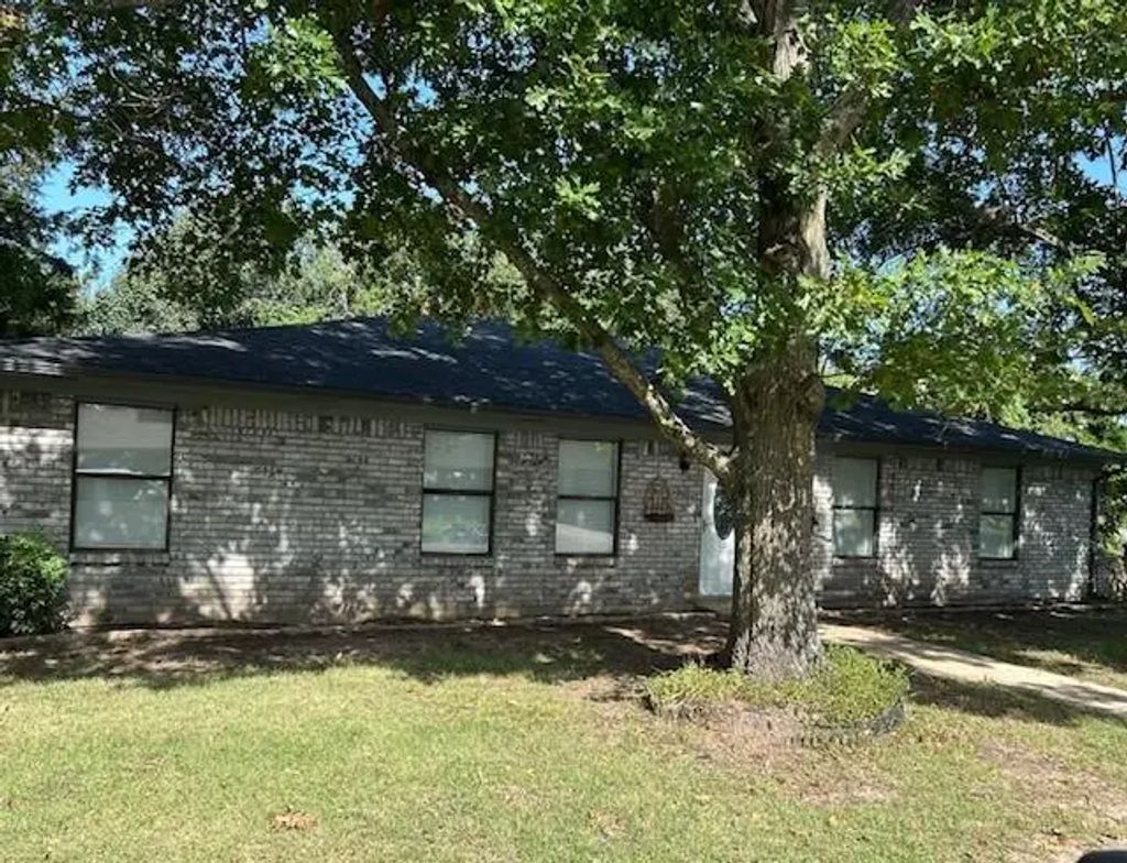 119 Horseshoe Drive, Cooper