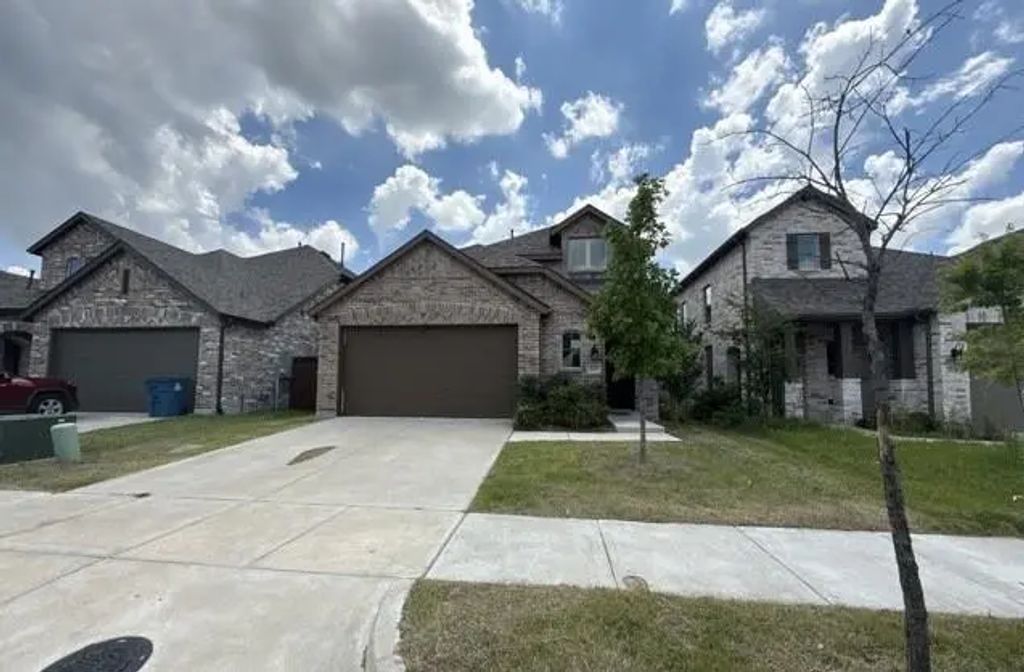 2127 Hobby Drive, Forney