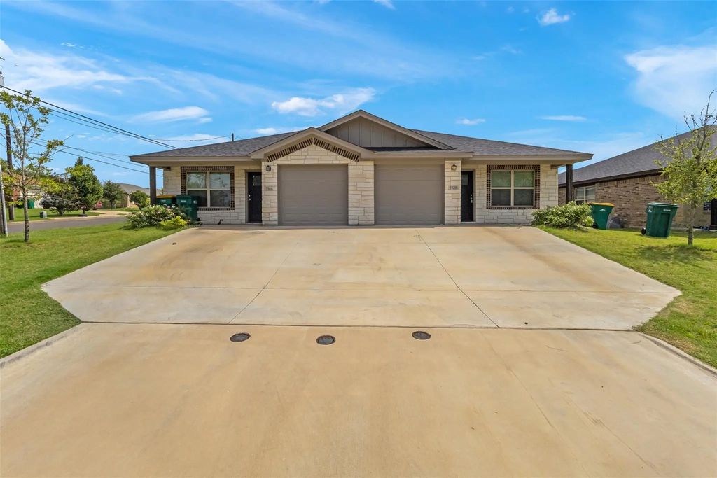 350 Arnold Drive, Belton