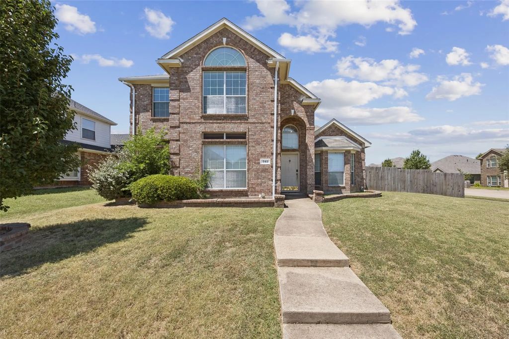 341 Crystal Lake Drive, DeSoto