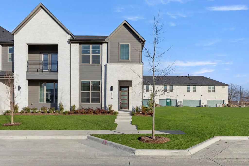 2520 Brunswick, Allen