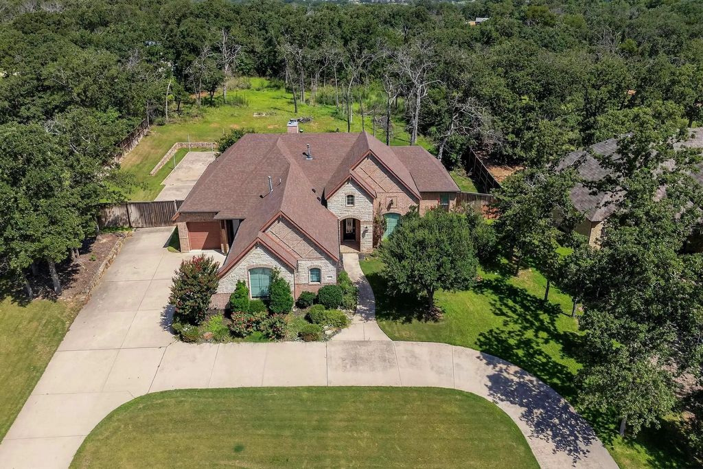 7217 Deerfield Drive, Mansfield