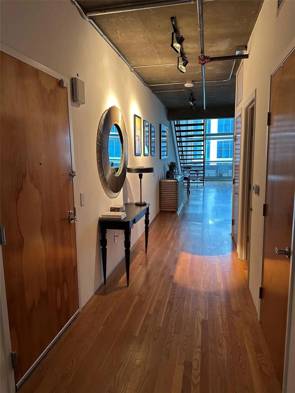 1999 Mckinney Avenue 1402, Dallas