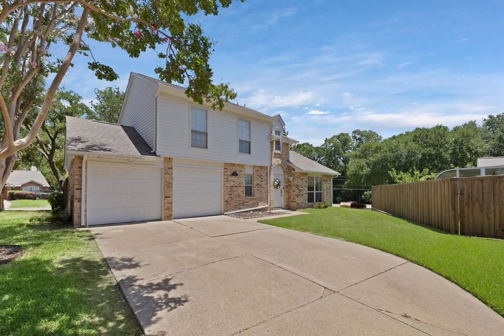 31 Brewster Court, Allen