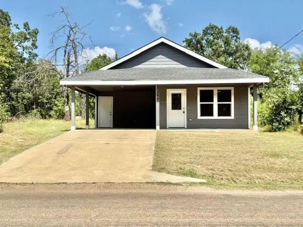 358 N Cherokee Shores Drive, Mabank