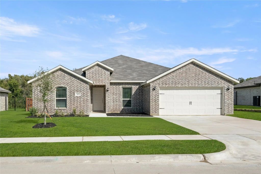 2631 Streamside, Burleson