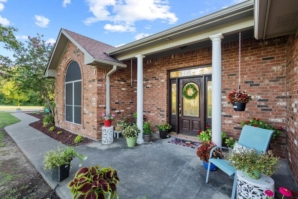 1234 Ridgeview Drive, Sherman