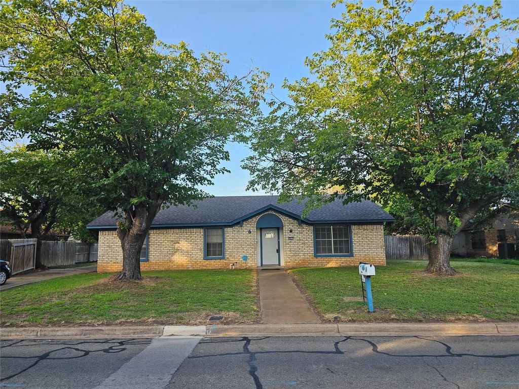 917 Rambler Drive, Waco