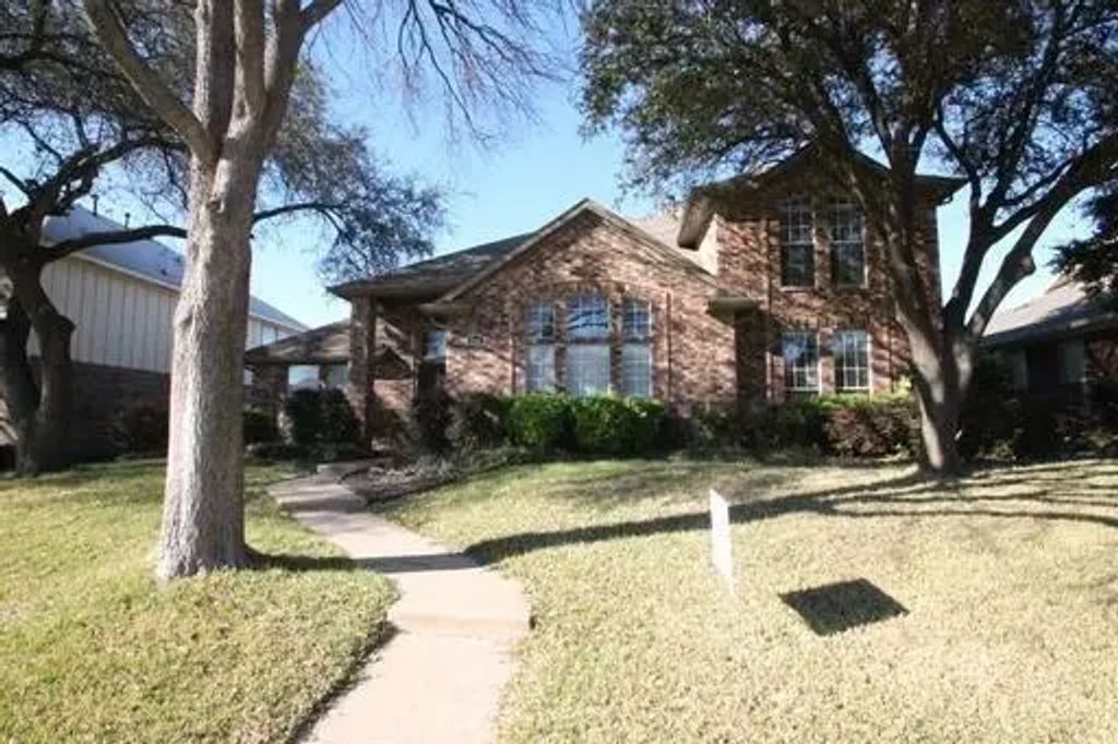4661 Home Place, Plano