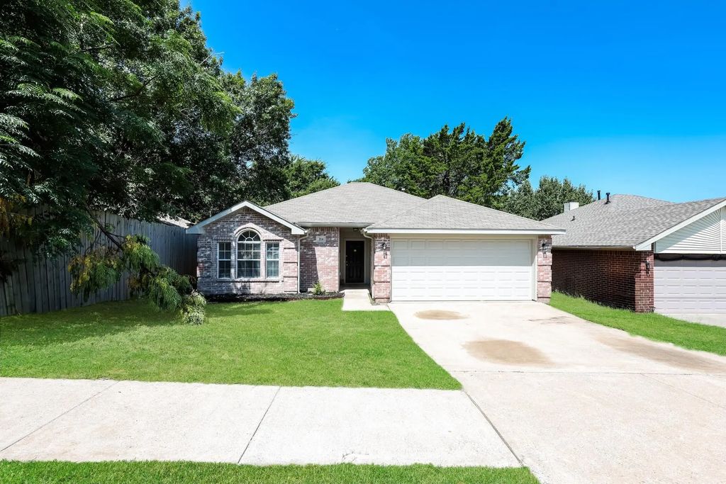 214 Cain Drive, Cedar Hill