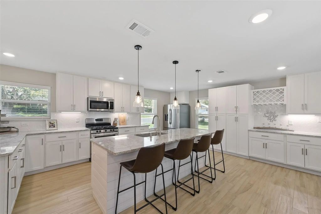 3900 Sundown Drive, Benbrook