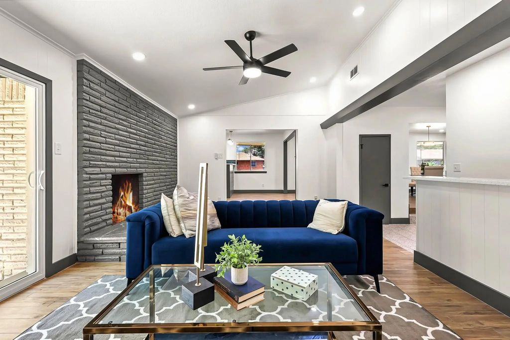 944 Timber Dell Lane, Dallas