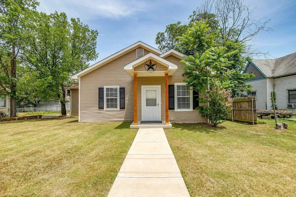 703 Sw 5th Avenue, Mineral Wells