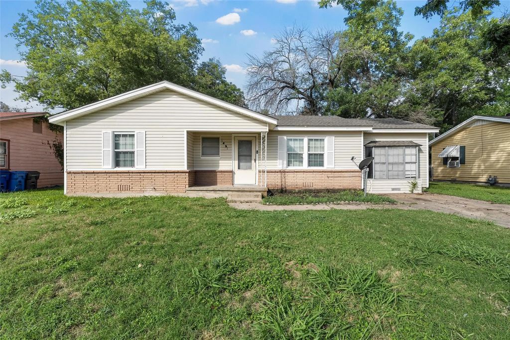 2431 S 26th Street, Waco