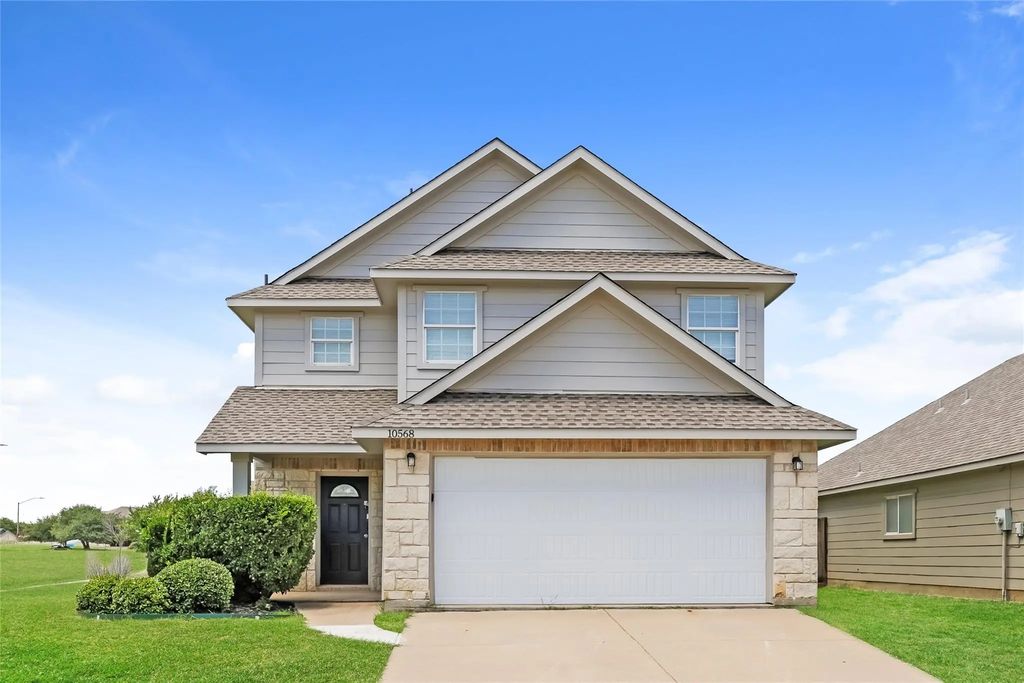 10568 Flagstaff Run, Fort Worth