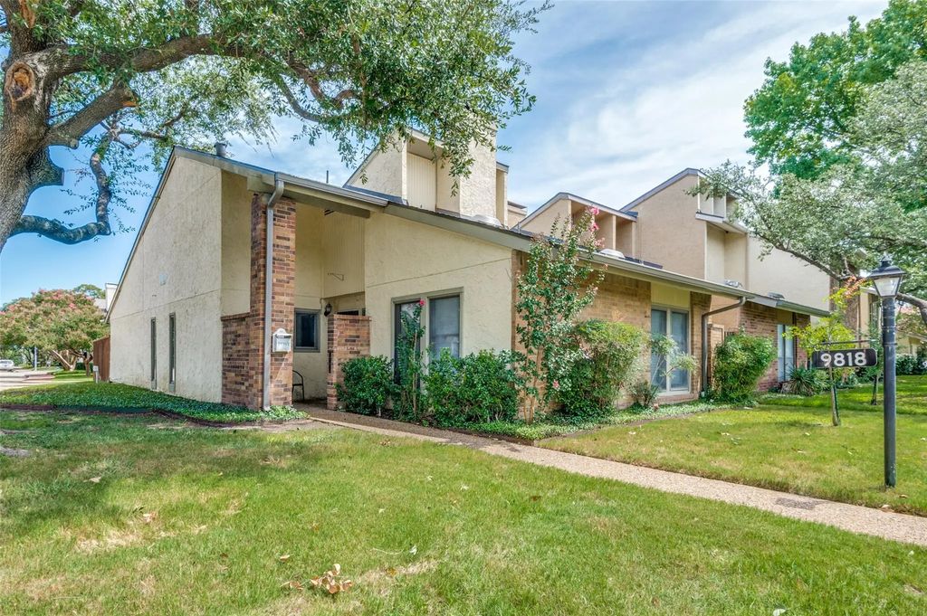 9818 Smokefeather Lane, Dallas