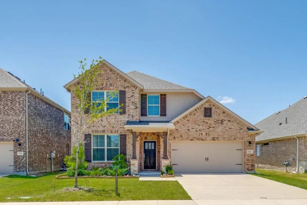 1512 Fairweather Way, Forney
