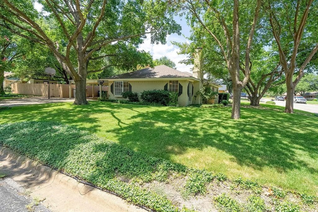 113 Diane Drive, Sanger