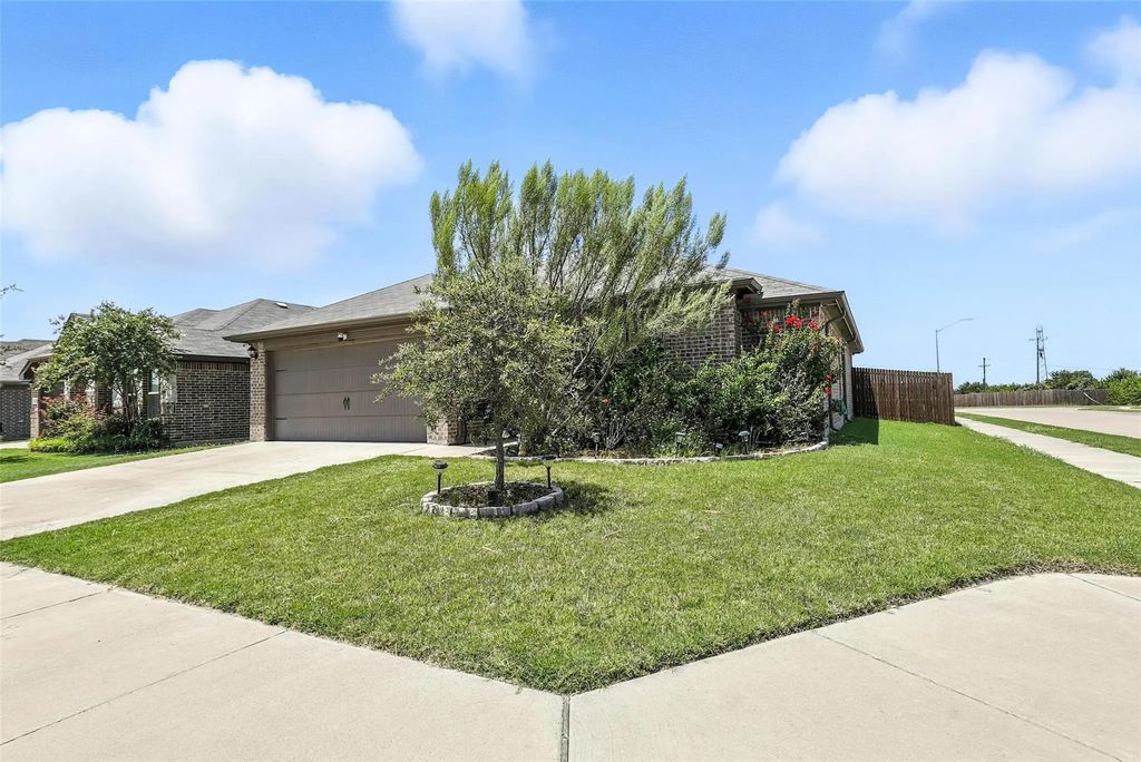 400 Keresley Street, Fort Worth
