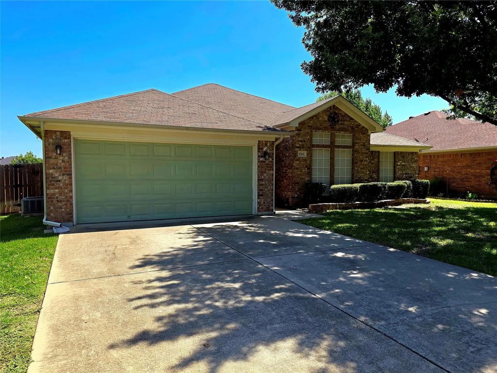 620 Ridgehill Drive, Burleson