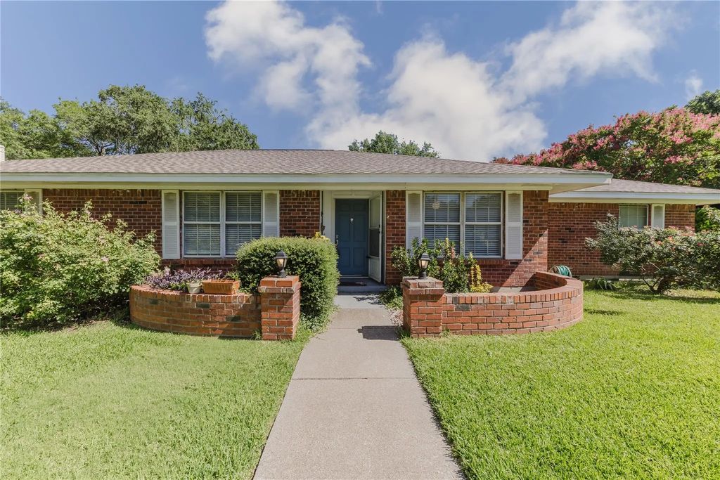 3415 Chaparral Drive, Farmers Branch