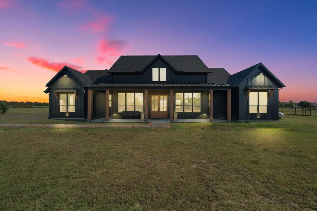 4666 County Road 2706, Caddo Mills