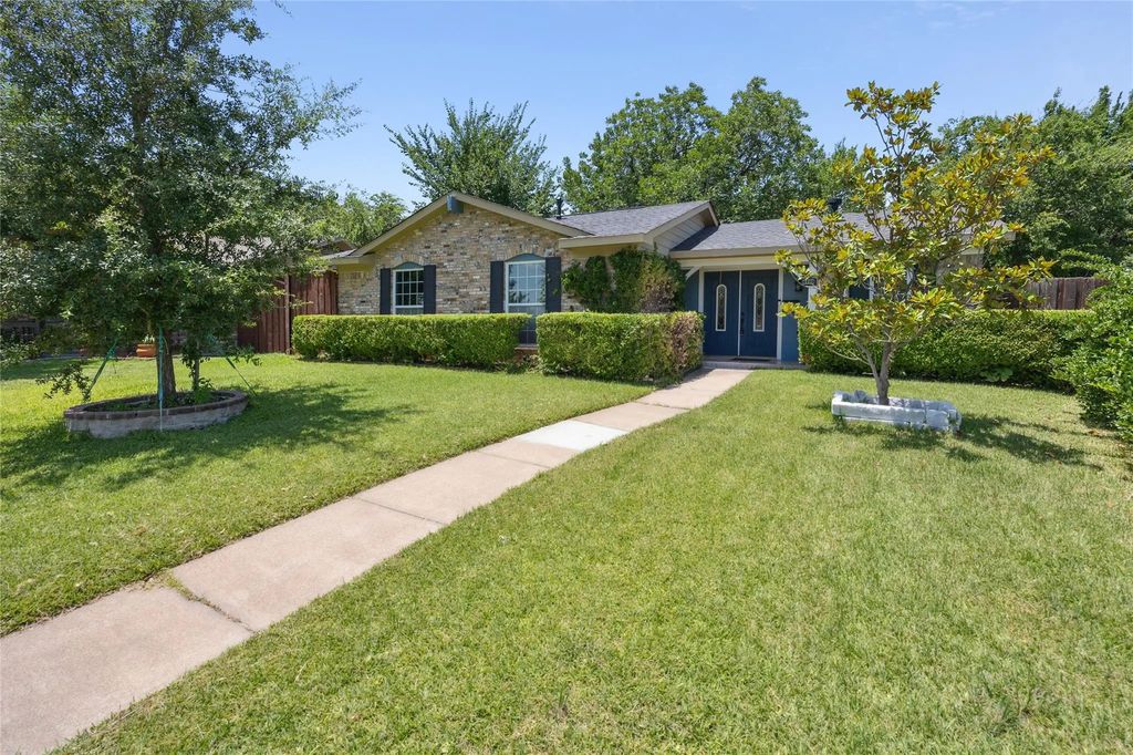 4138 Victoria Street, Irving